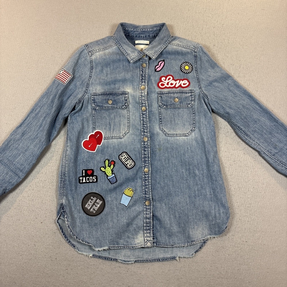 American Eagle‎ Oversized Fit Denim Shirt Patch Distressed Blue Womens XSmall